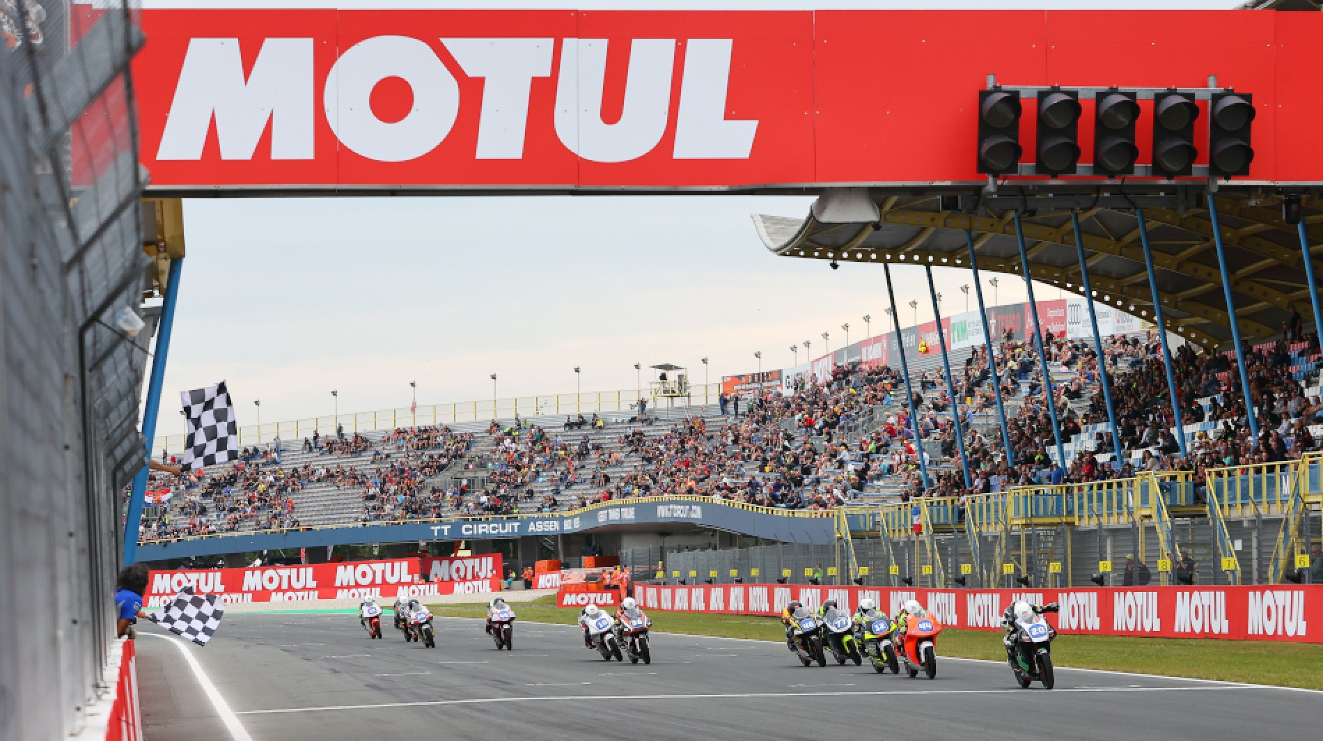 2022 Assen NTC finish line race 2