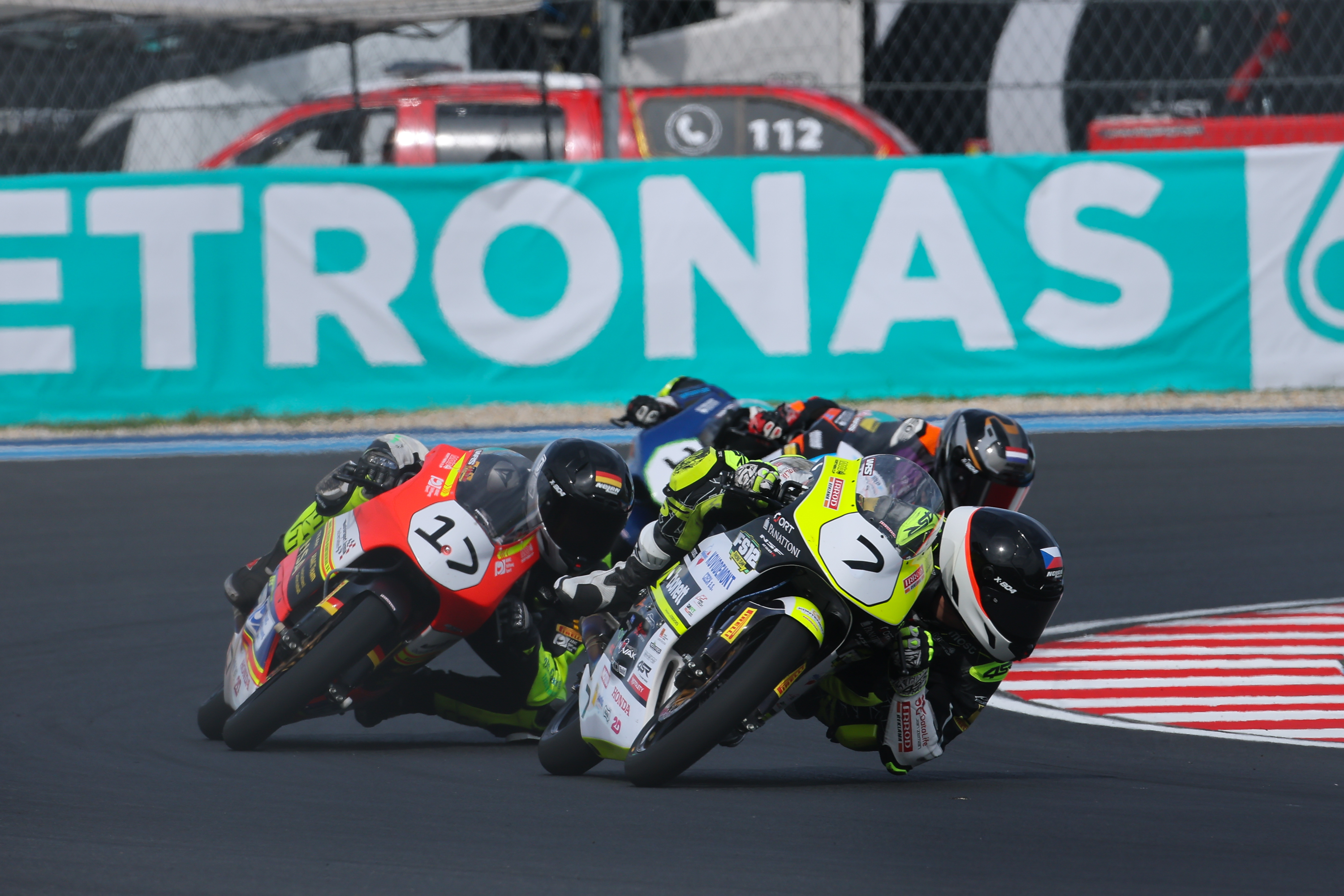 Round 3 Race 1 Balatong